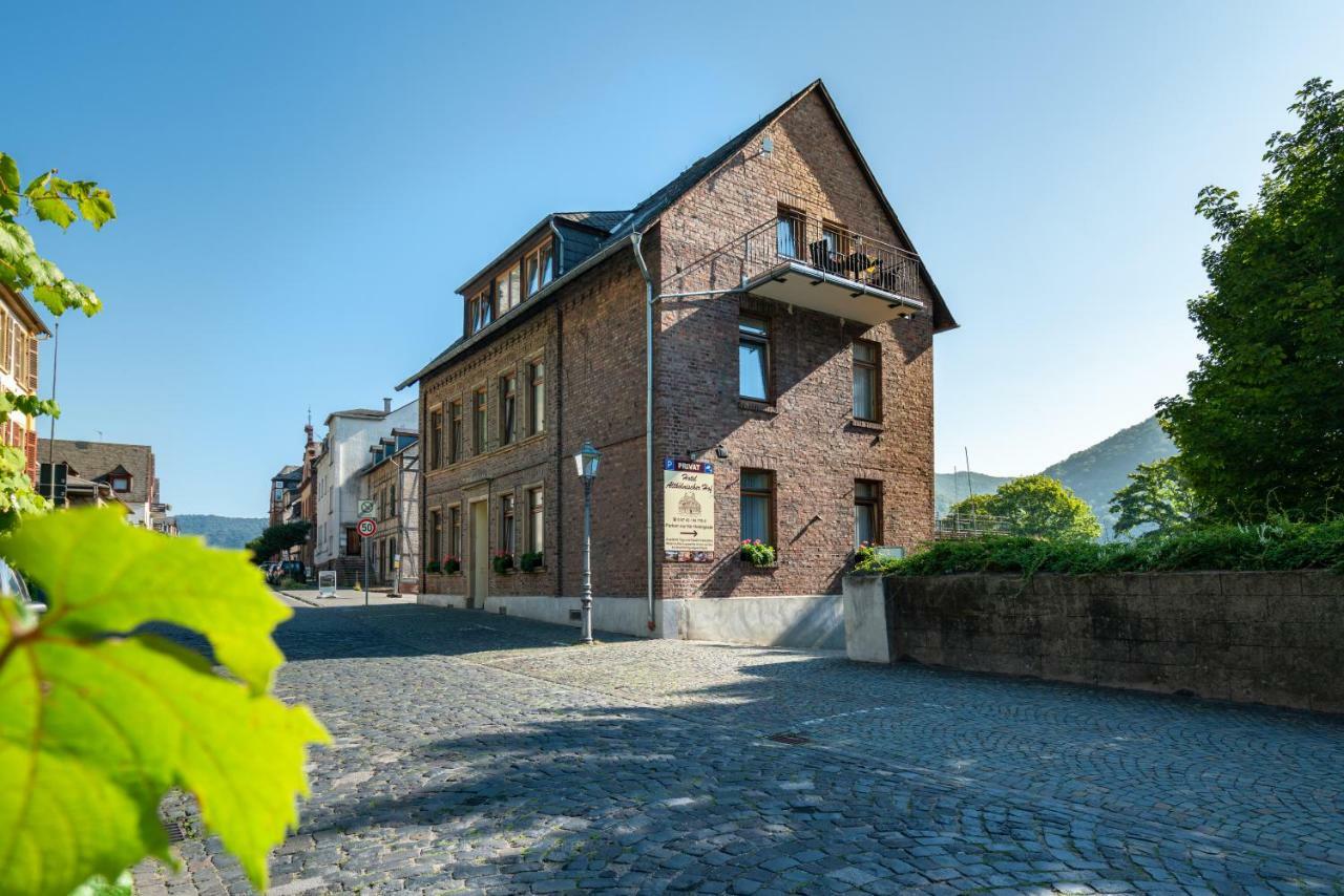 Hotel Altkoelnischer Hof à Bacharach Extérieur photo